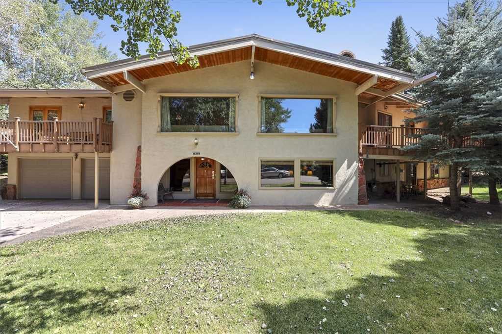 Silver Kingdom Residence