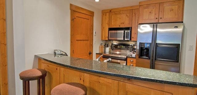 First Tracks Lodge