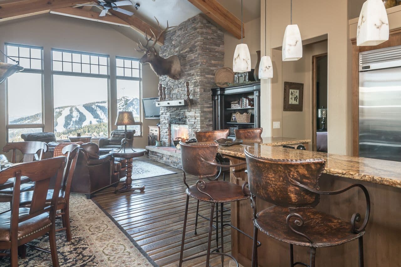 Wolf Pack Hideaway