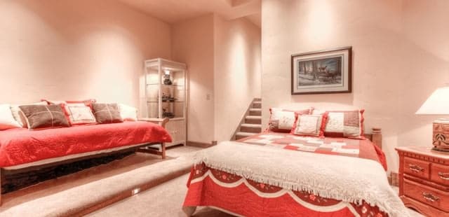 White Grass Lodge