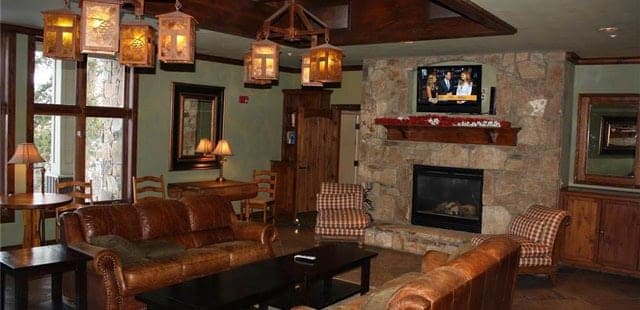 Tyra Riverbend Lodge