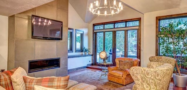 607 Deer Valley Drive