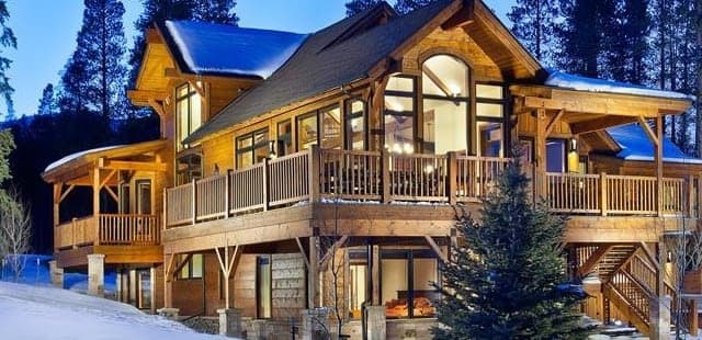 Cawha Outlook Chalet