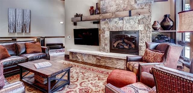 Rocky Mountain Lodge