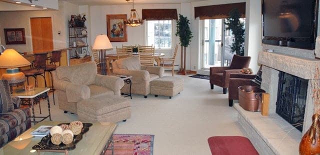 Centennial Lodge