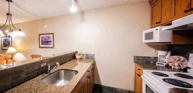 Tantalus Resort Lodge
