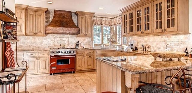 Royal Elk Villas