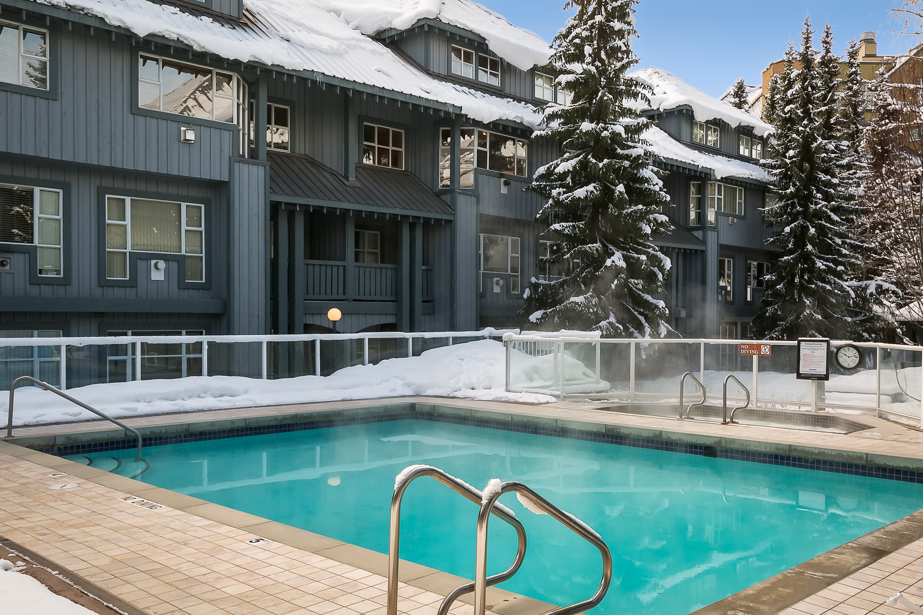 Glacier Lodge