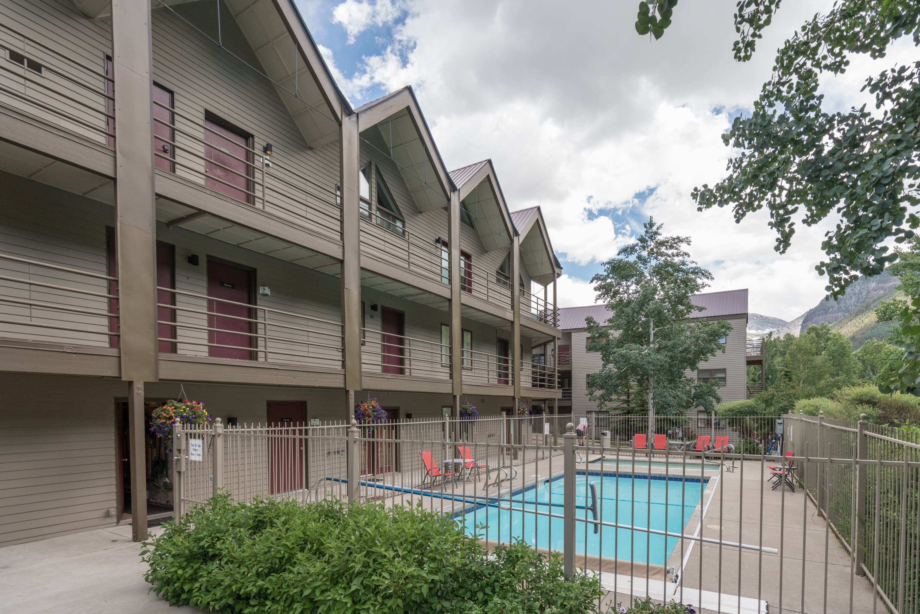 Viking Lodge Pool is open during the summer months