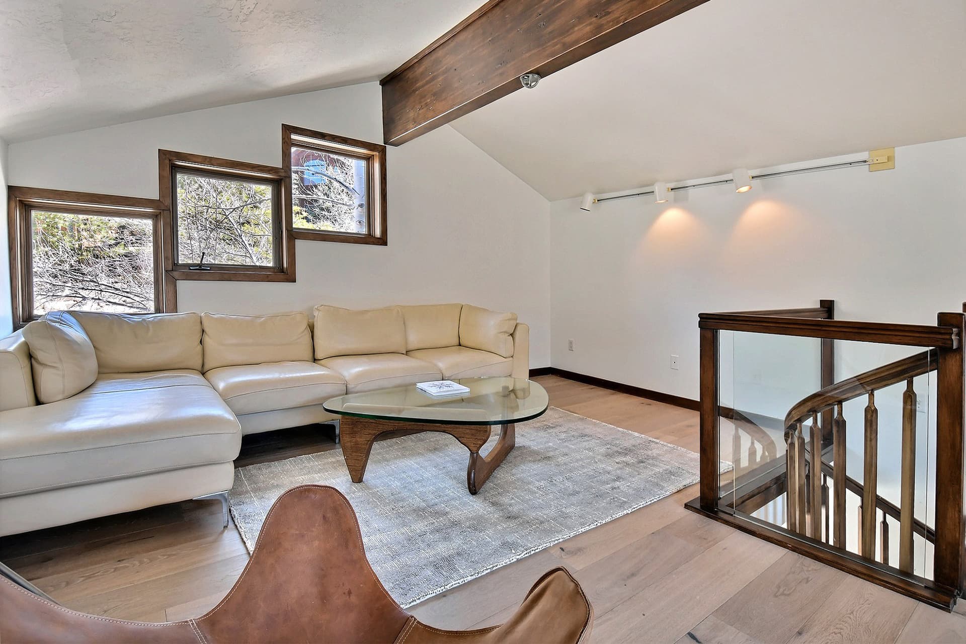 Airy Loft Space with Ample Seating.