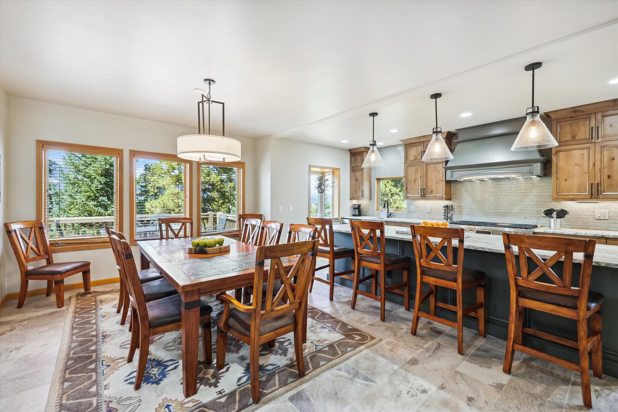 Dining Area - Mountain View Lodge - Breckenridge Vacation Rental