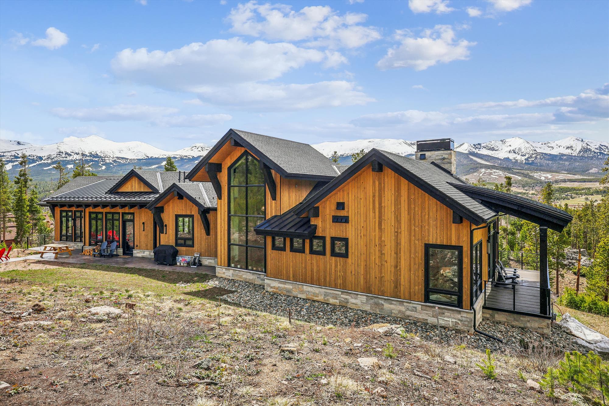 Exterior, The Crowne Summit, Breckenridge Vacation Rental