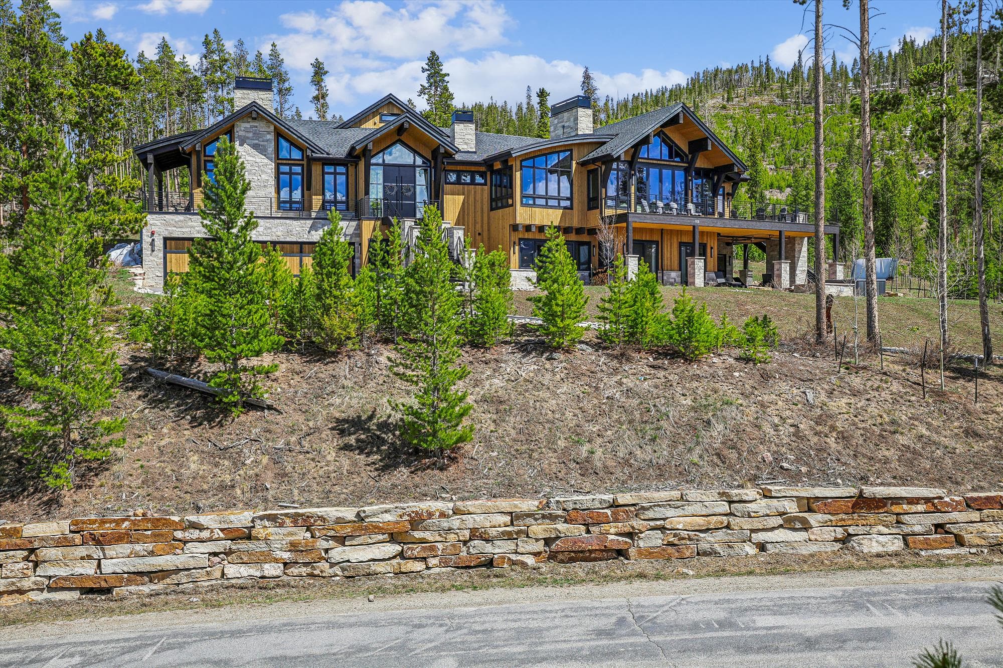 Exterior, The Crowne Summit, Breckenridge Vacation Rental