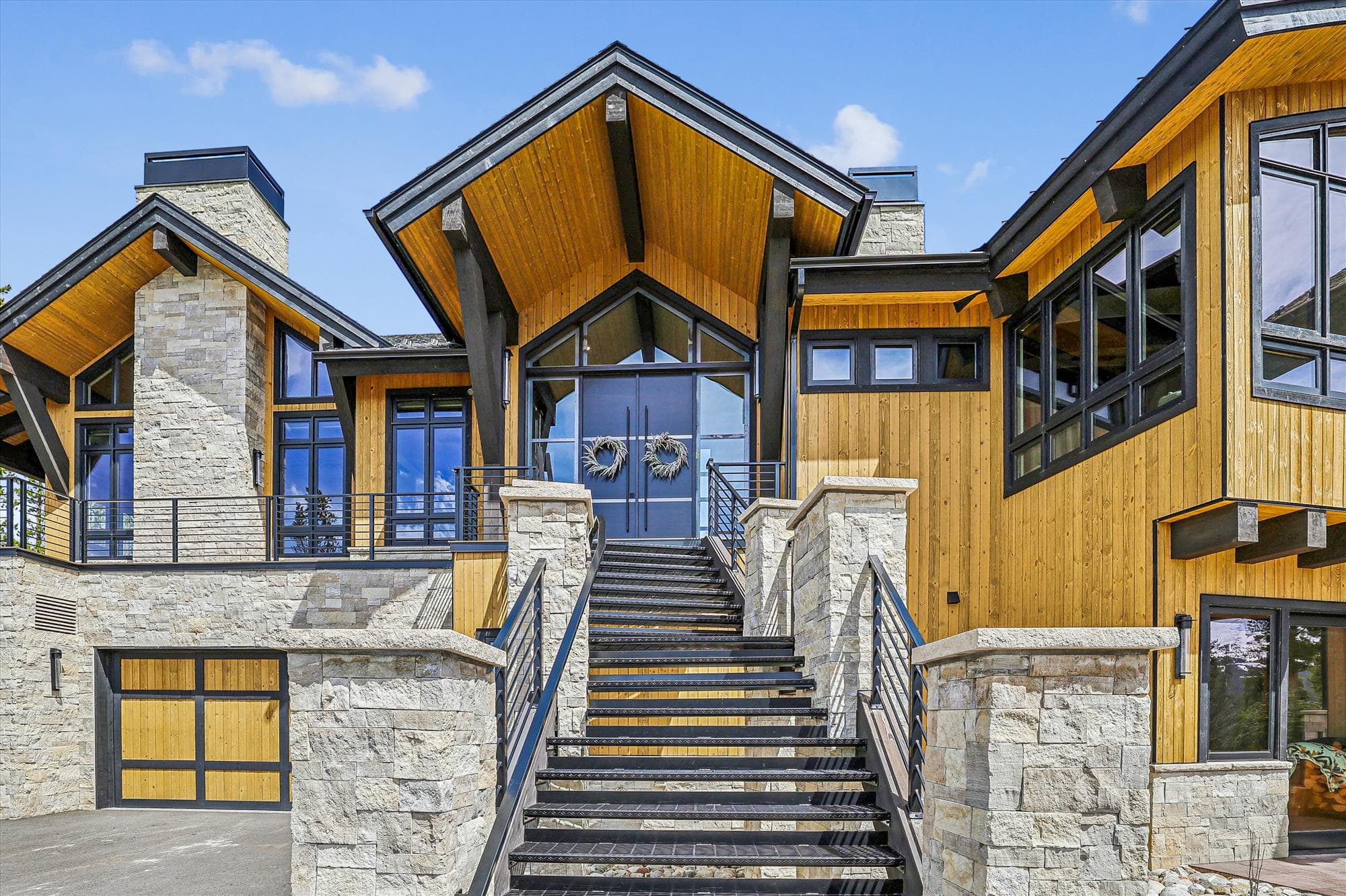 Exterior, The Crowne Summit, Breckenridge Vacation Rental