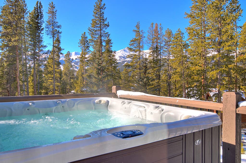 Hot tub - Evergreen Lodge - Breckenridge Vacation Rental