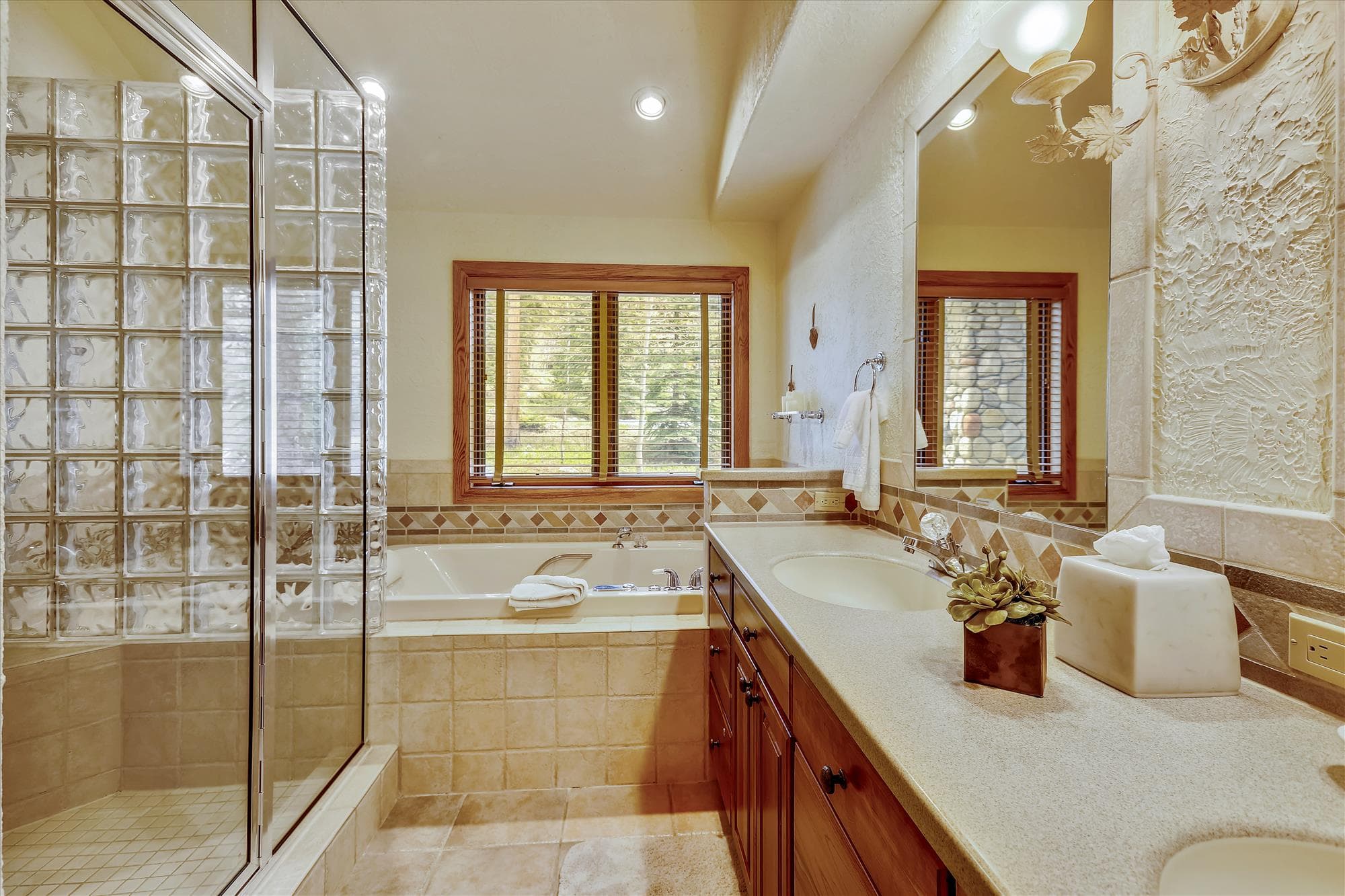 Bathroom - Evergreen Lodge - Breckenridge Vacation Rental