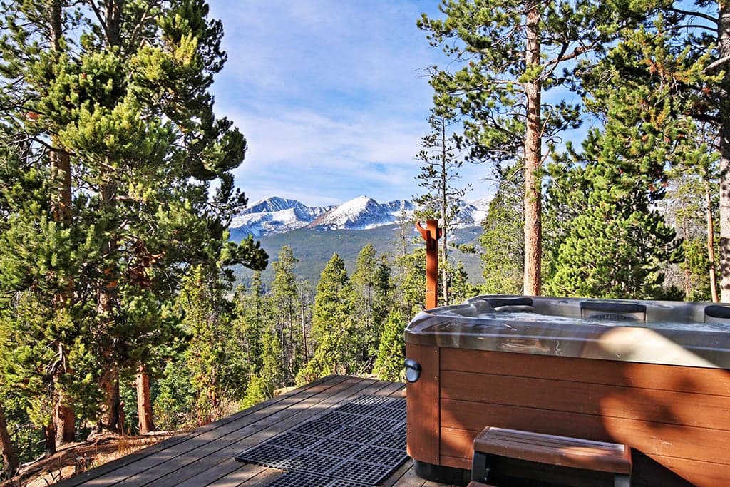 Hot Tub - Dunkin Hill Lodge - Breckenridge Vacation Rental