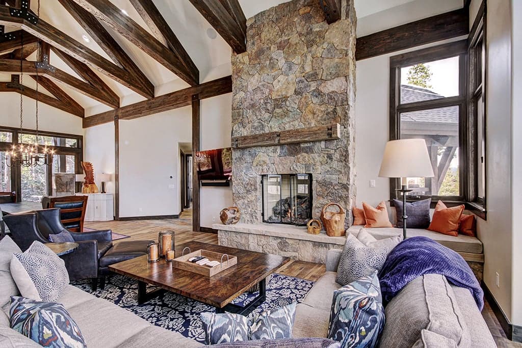 Living Area - Hawk's Hideaway - Breckenridge Vacation Rental