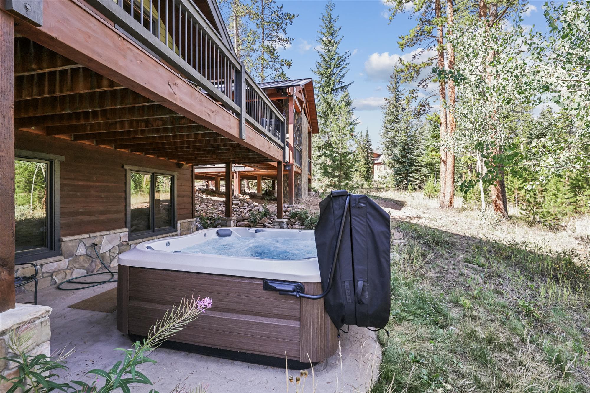 Exterior - Pine Needle Lodge - Breckenridge Vacation Rental