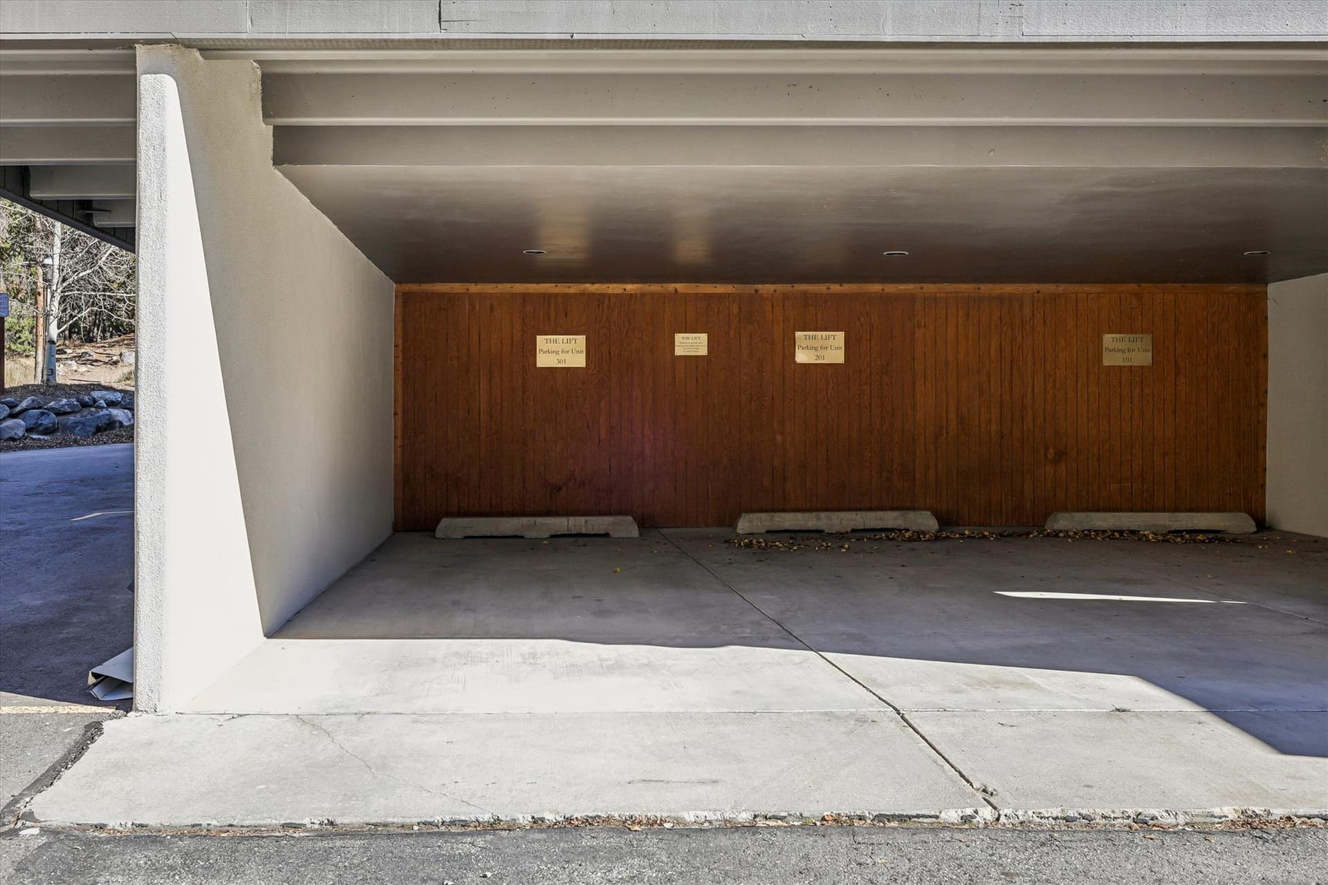 Car Port - Lift Condo 301A - Breckenridge Vacation Rental