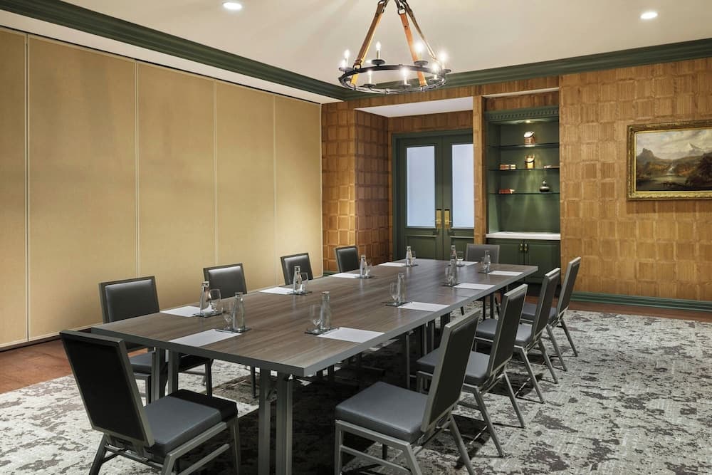 Meeting facility