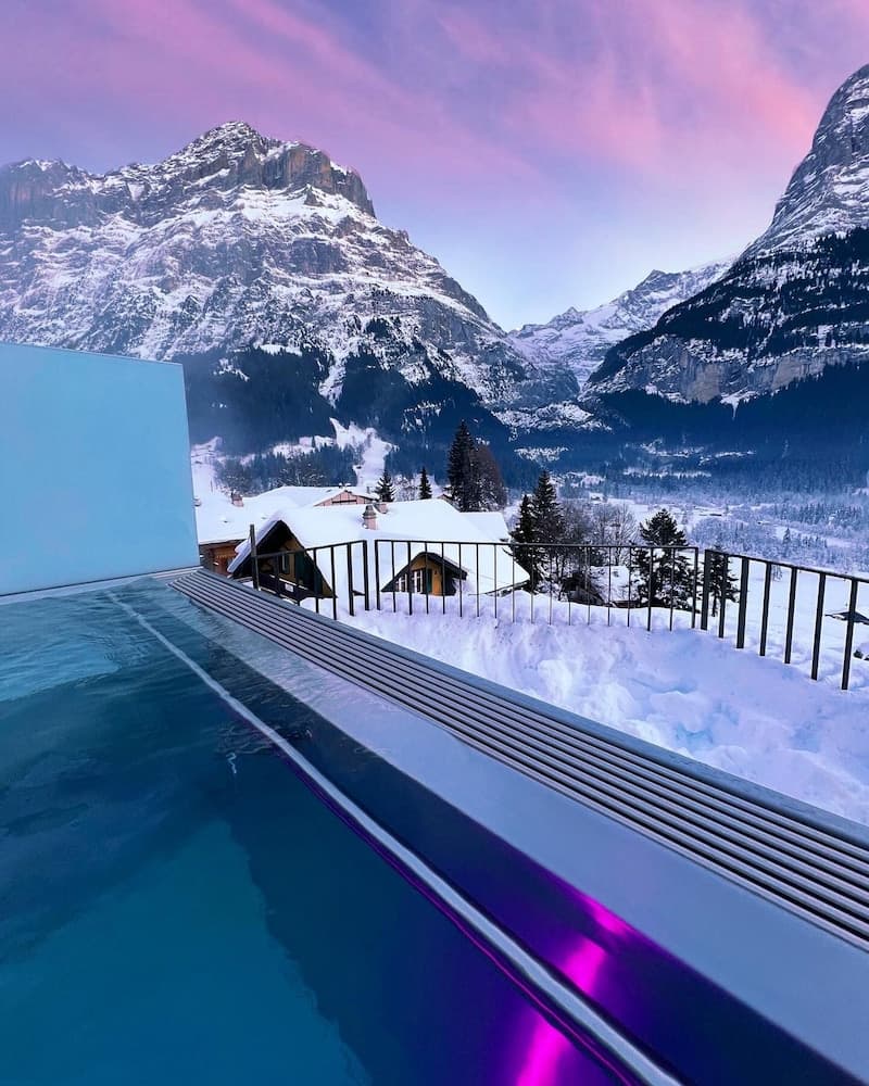 Infinity pool