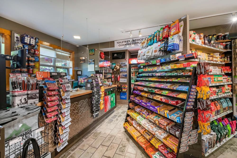 Snack bar