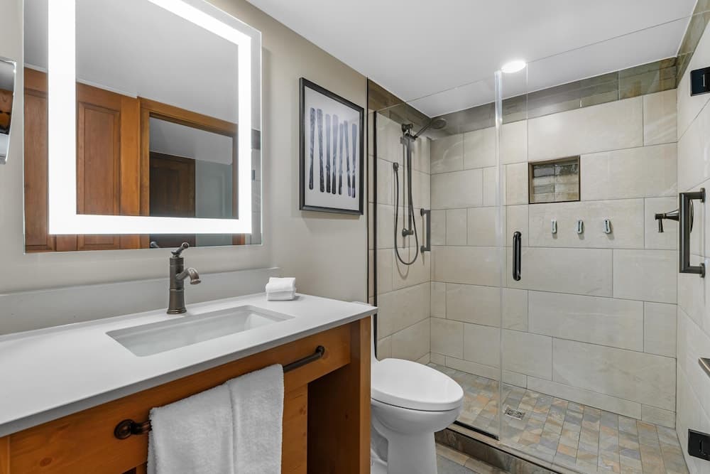 Bathroom shower