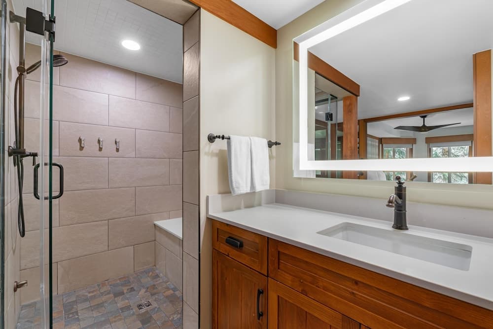Bathroom shower