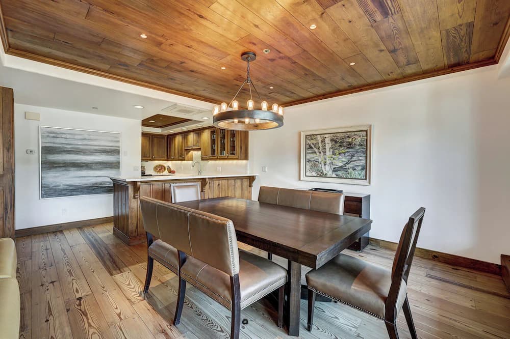 In-room dining
