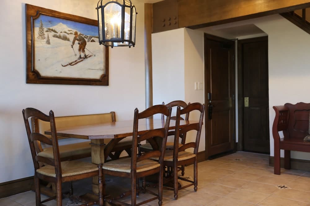 In-room dining