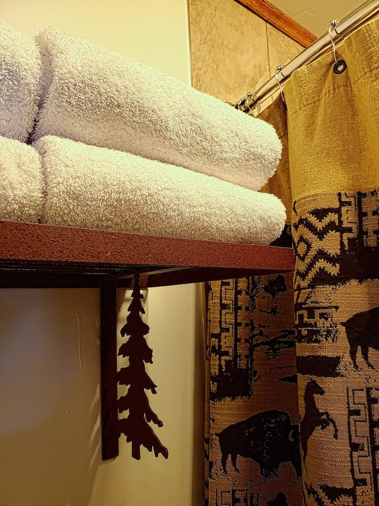 Bathroom amenities