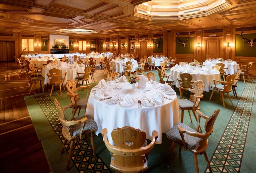 Banquet hall