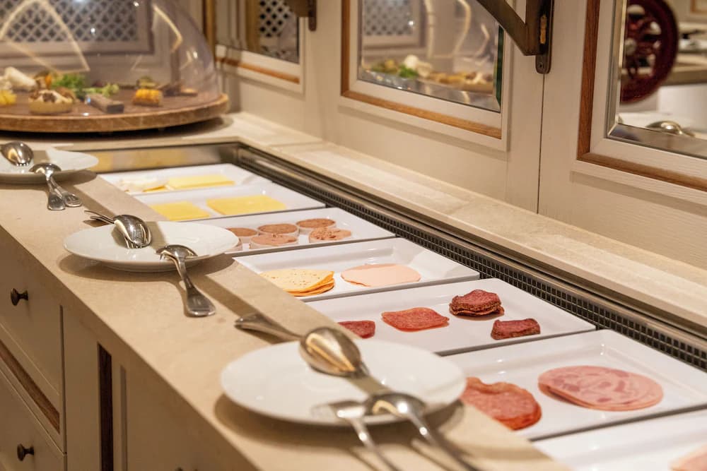 Breakfast buffet