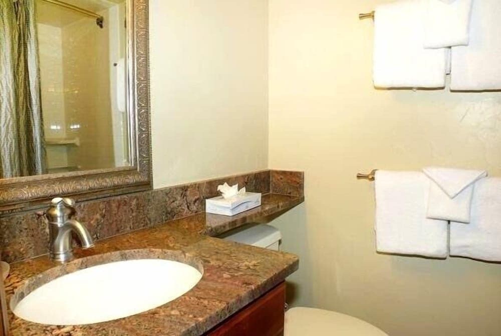 Bathroom sink