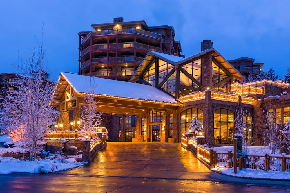 Front of property - evening/night