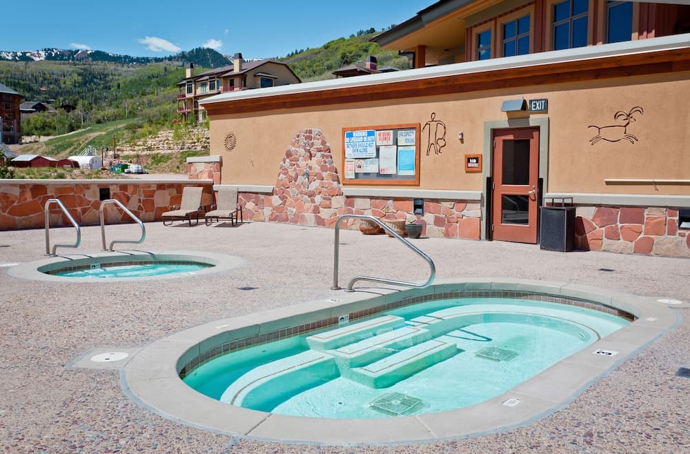 Rooftop pool