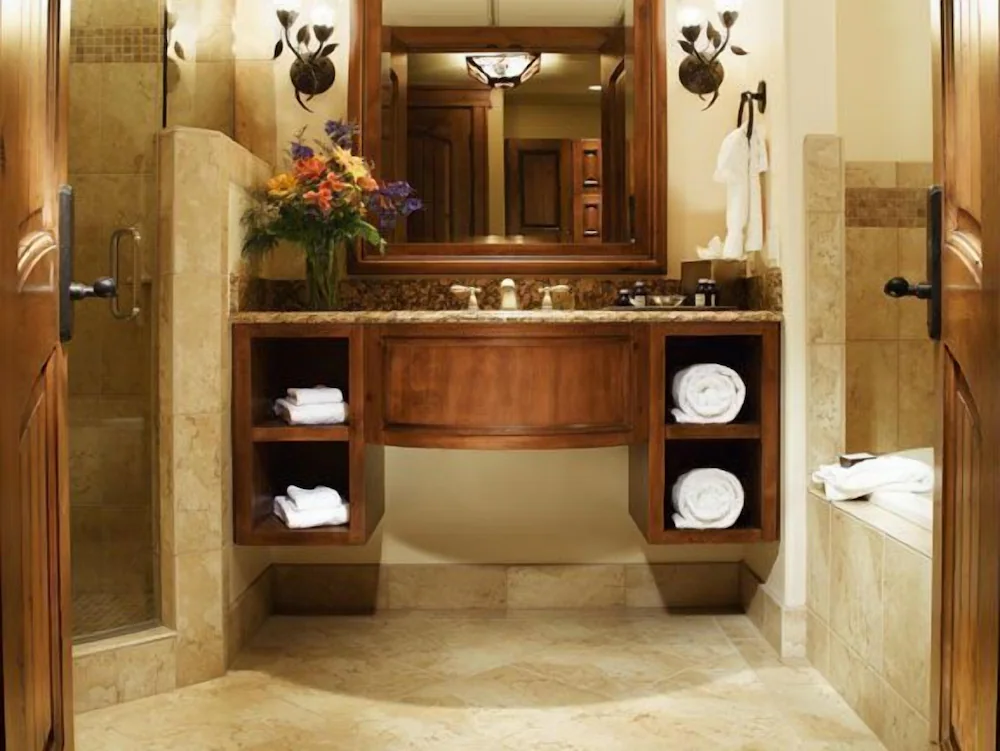 Bathroom sink