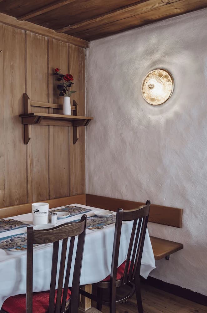 Breakfast area
