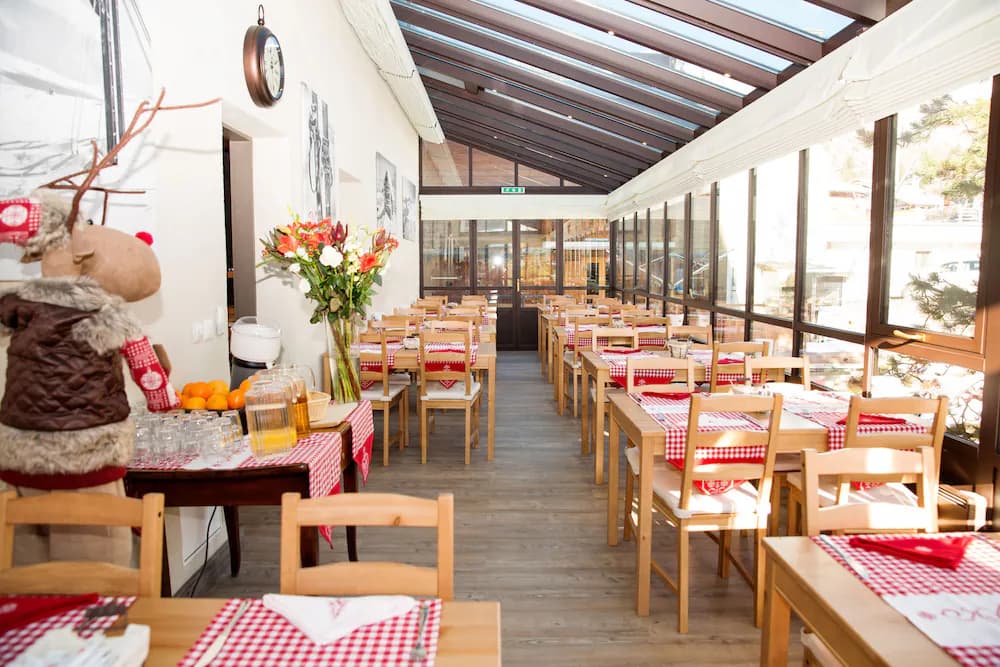 Breakfast area