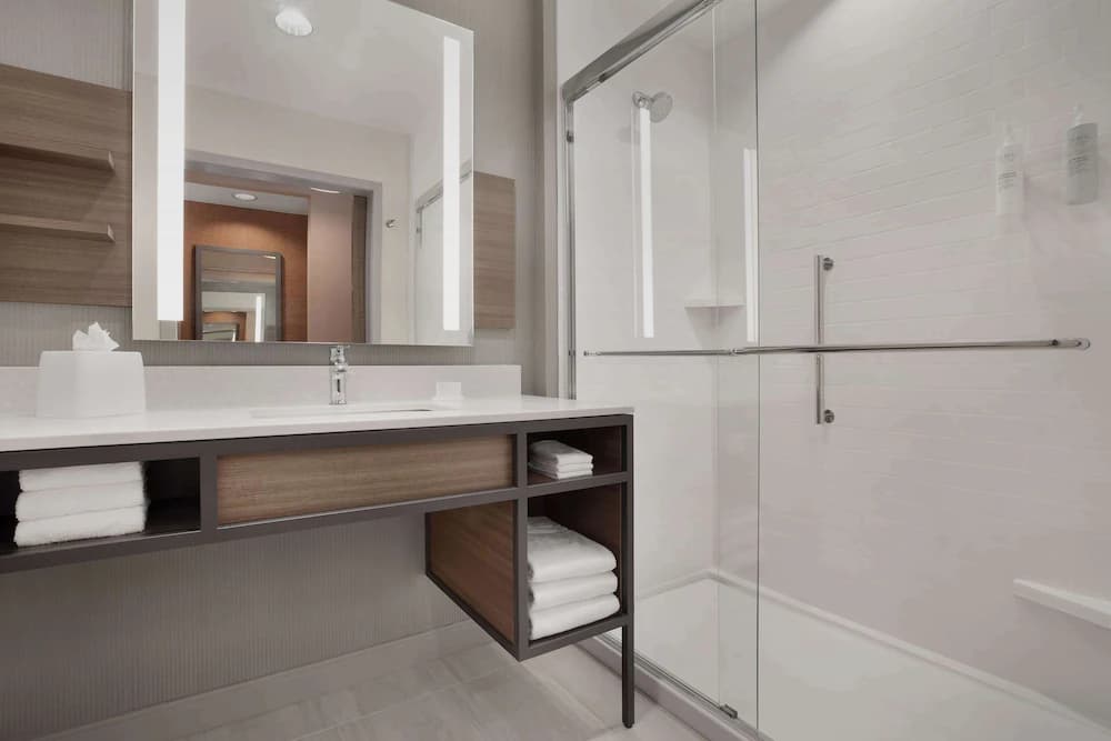 Bathroom shower