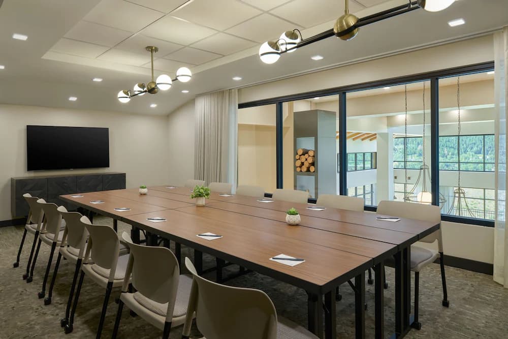 Meeting facility