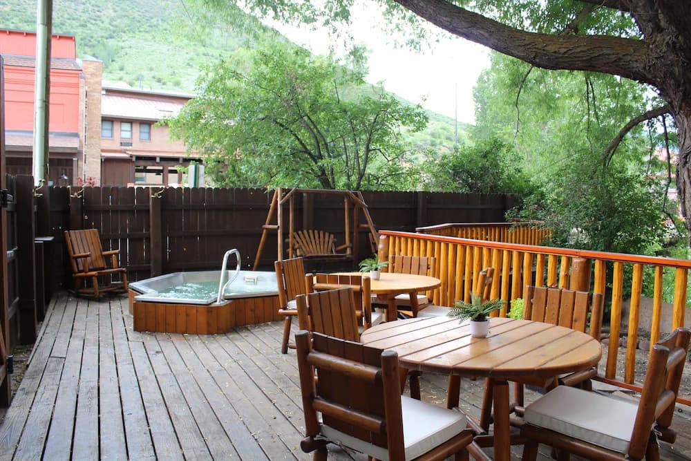 BBQ/picnic area