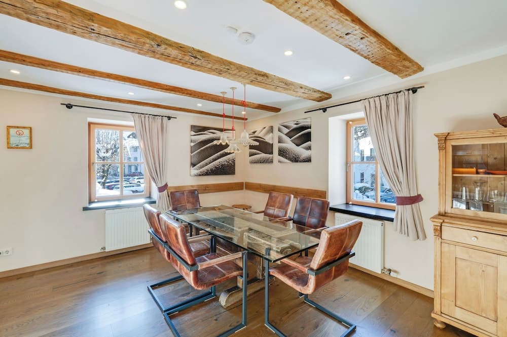 In-room dining