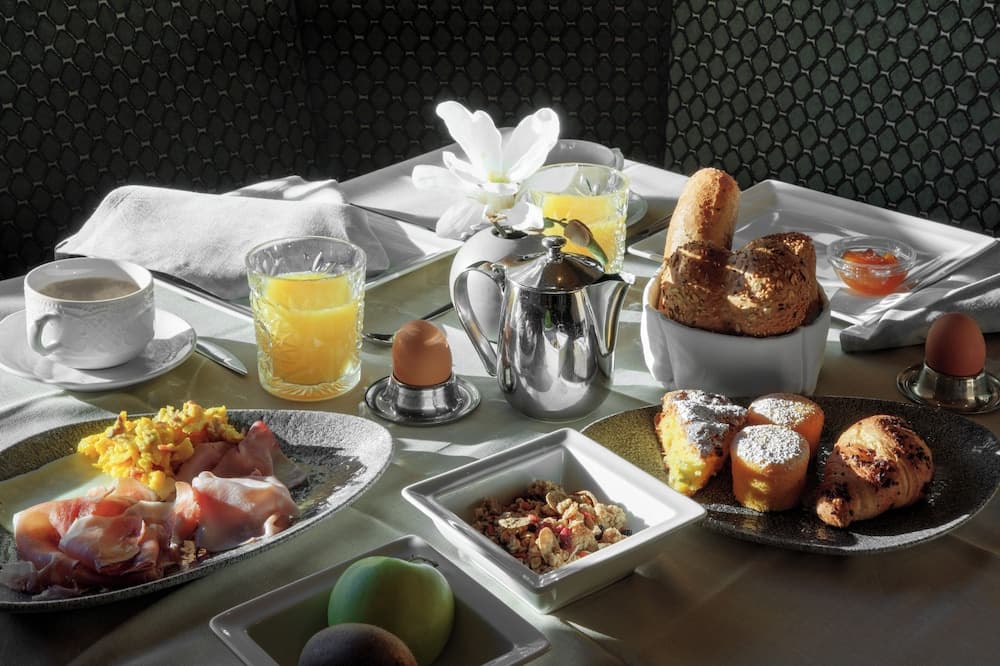 Breakfast meal