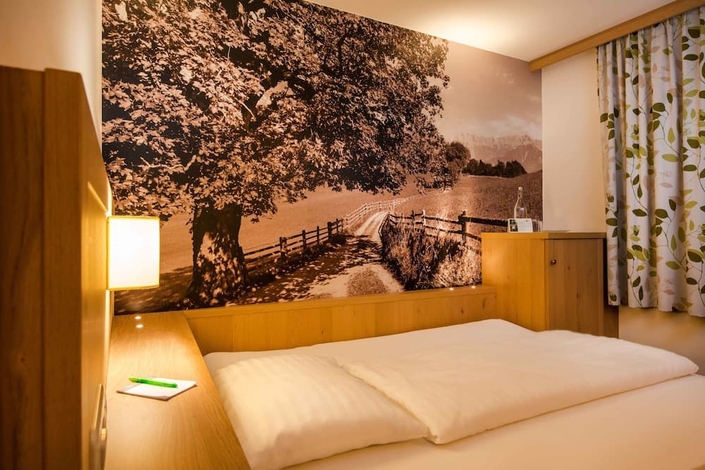 Primary image