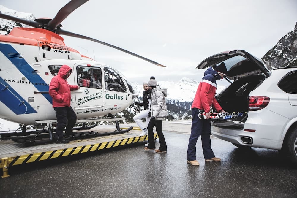 Helicopter/plane tours