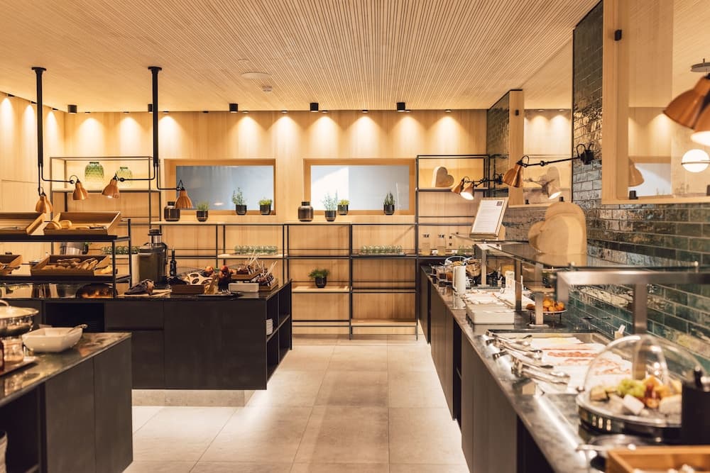 Breakfast buffet