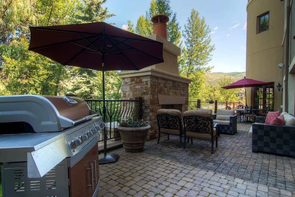 BBQ/picnic area