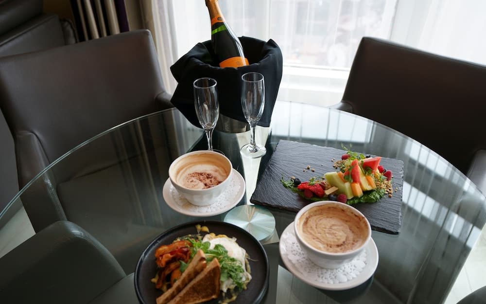 Room service - dining
